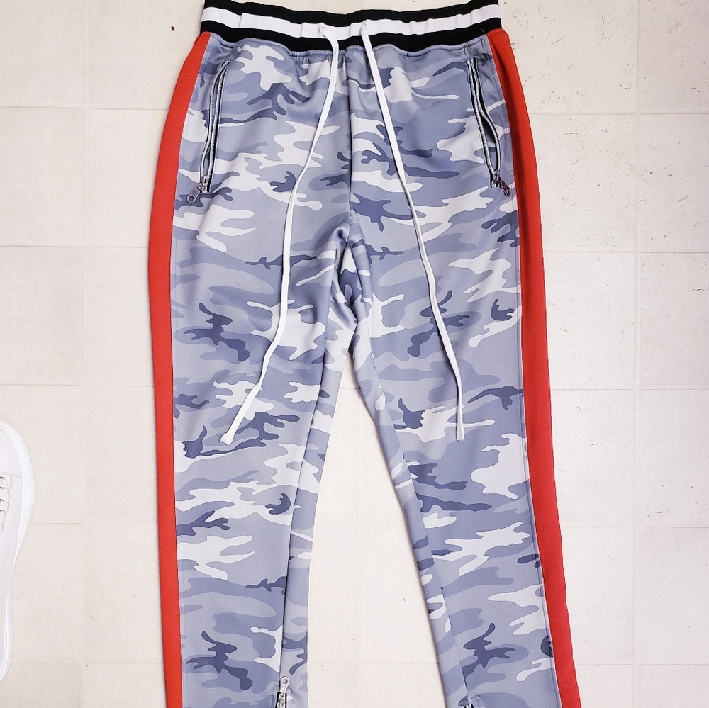 L Hudson camo track joggers from Saks - Picture 2 of 12